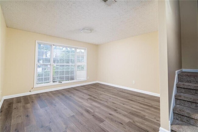 Building Photo - 935 Hickory Bend Rd