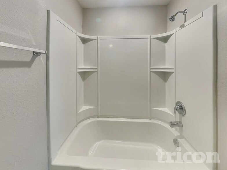 Building Photo - 6150 Dolostone Dr