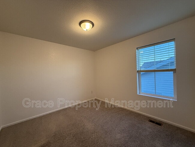 Building Photo - 5926 N Orleans St