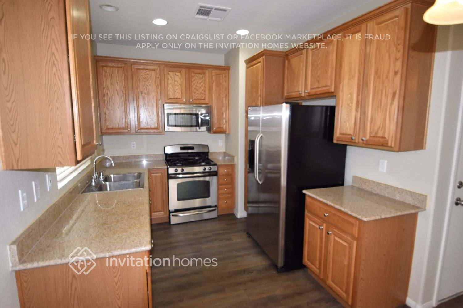 Building Photo - 10437 Amber Night St