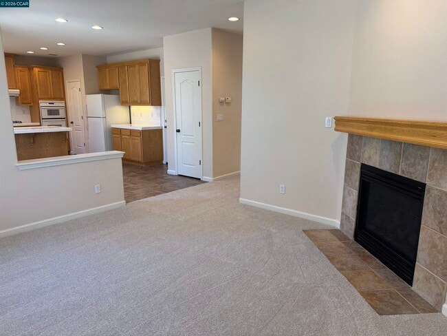 Building Photo - 2504 McLaren Ln