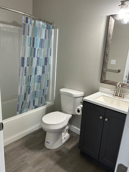 Building Photo - 222 State Rd S-42-941