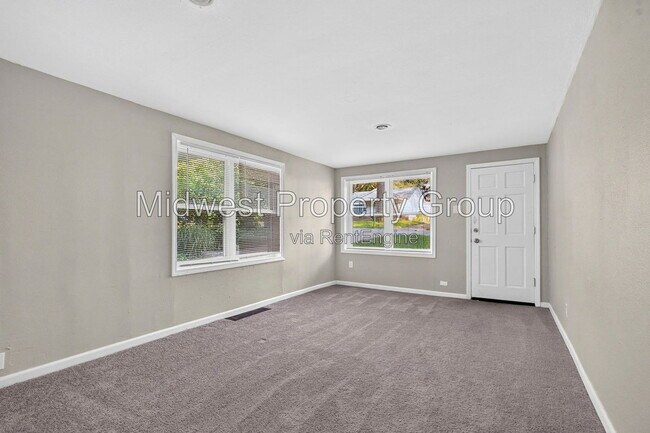 Building Photo - 191 Bascom Dr