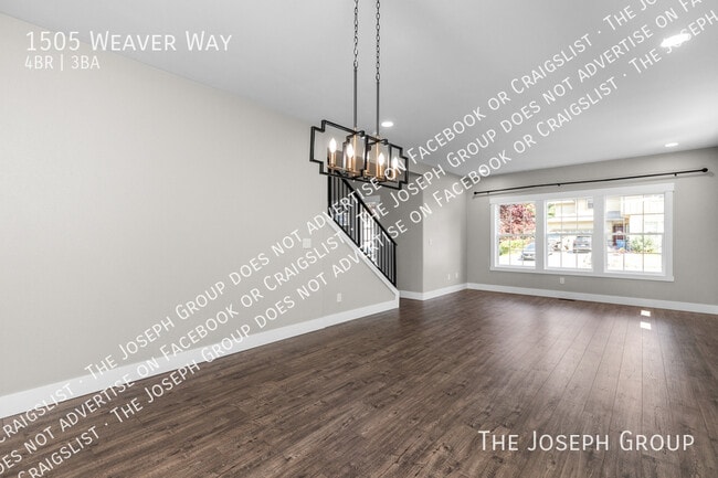 Building Photo - 1505 Weaver Way