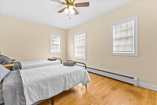 Building Photo - 416 Pearl St