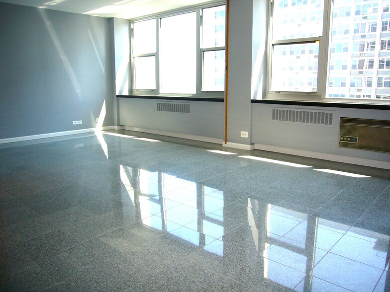 Building Photo - 4250 N Marine Dr