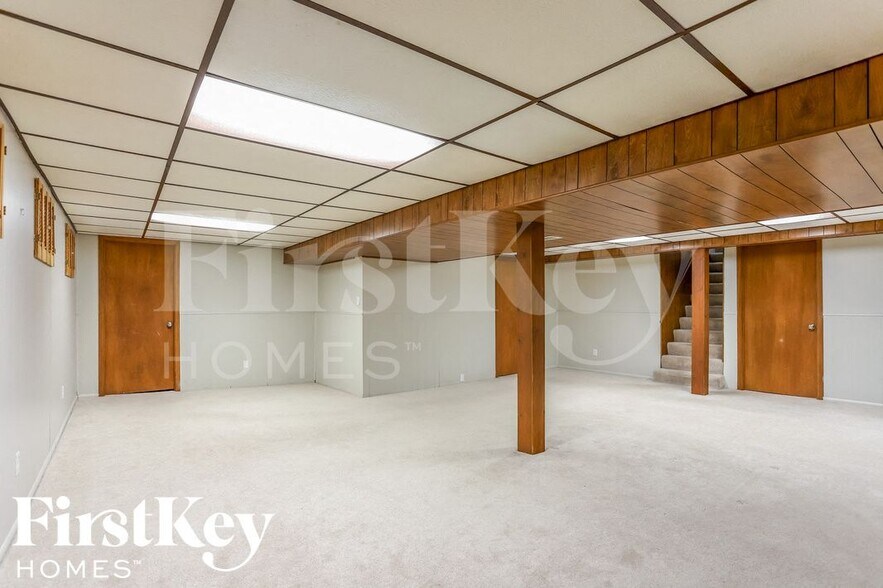 Building Photo - 522 Ballwood Dr