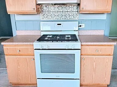 Building Photo - 193-195 Mt Hope St