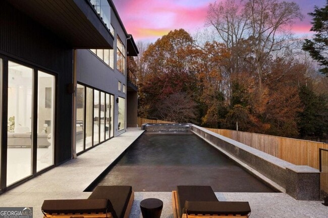 Building Photo - 3600 Lower Roswell Rd