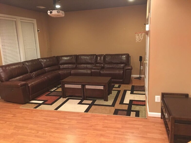 Building Photo - 25137 Sodalite Sq