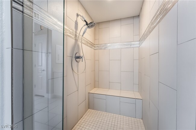 Building Photo - 2555 Hampton Rd