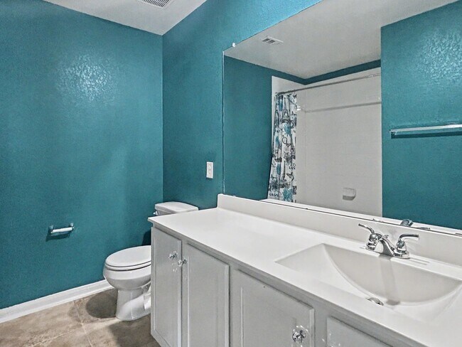 Building Photo - Spacious 4-Bedroom w/ Loft - Far West San Antonio