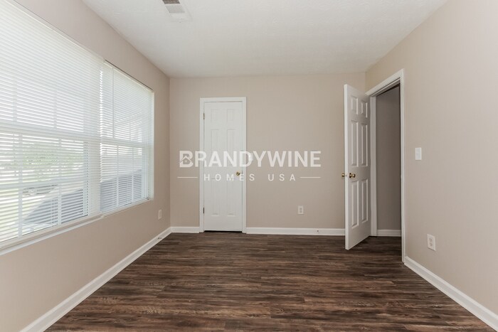 Building Photo - 621 Carlton Pointe Dr