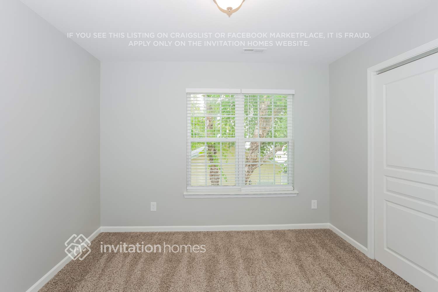 Building Photo - 9215 Ducati Ln