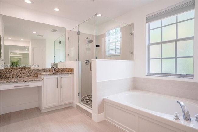 Building Photo - 1518 Fenton Dr