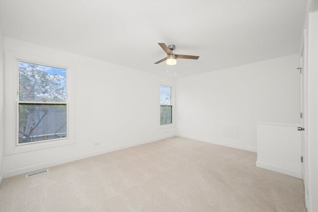 Building Photo - 9771 W 143rd St