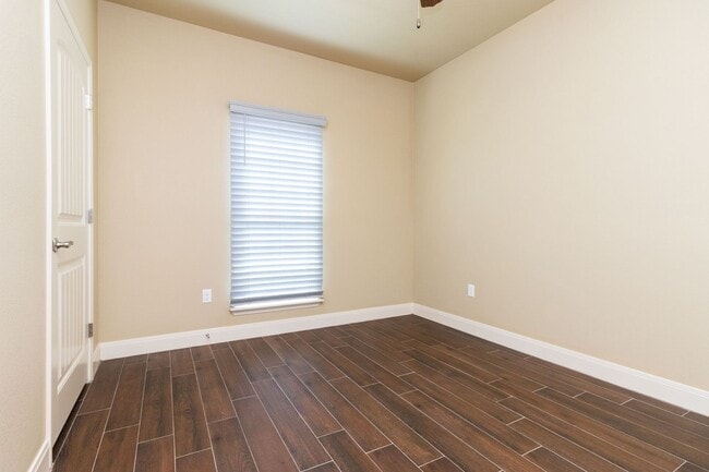 Building Photo - 9635 Mossberg St