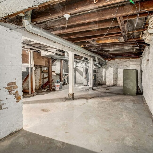 Building Photo - 3817 S Benton Ave