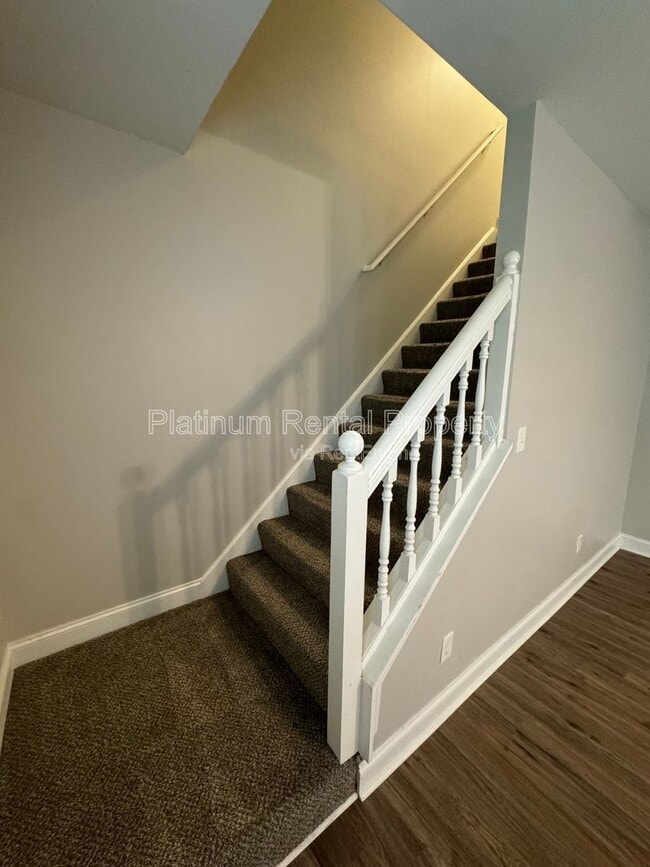 Building Photo - 2793 Oakvale Falls Dr