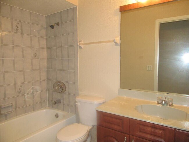 Building Photo - 1620 Maracaibo St
