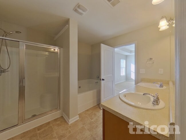 Building Photo - 4031 Haworth Pkwy