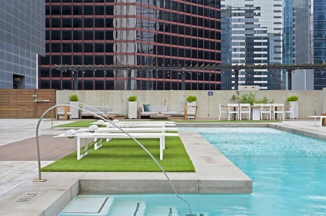Building Photo - 210 Lavaca St