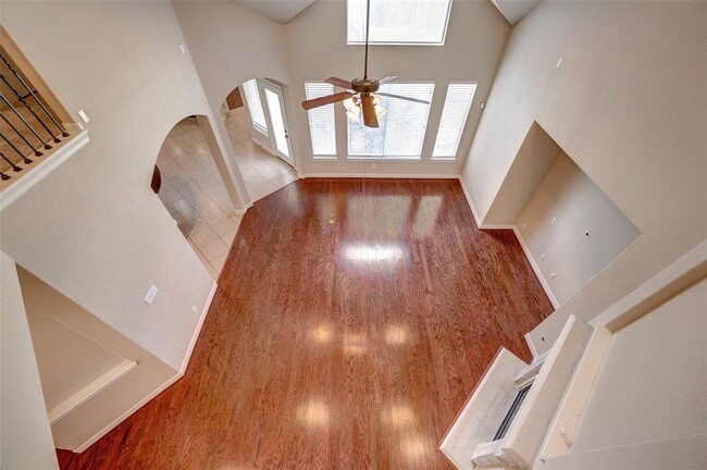 Building Photo - 10411 Winding Green Dr