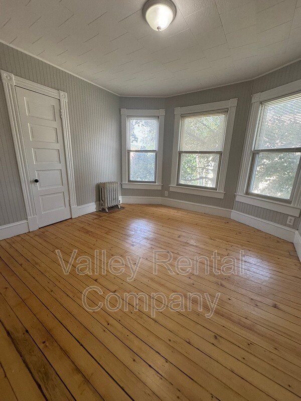 Building Photo - 1825 Northampton St