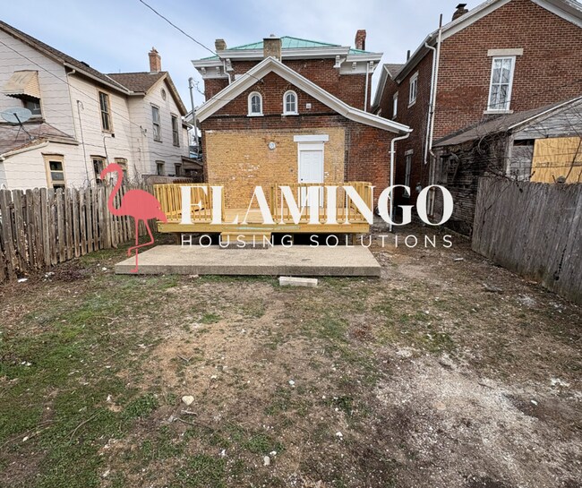 Building Photo - 33 Perrine St