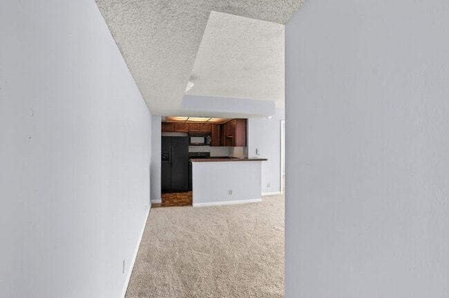 Building Photo - 2 Bedroom 2 Bathroom Move-In Ready Rental near Tanger Outlets!