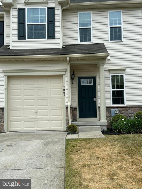 Building Photo - 2003 Exposition Dr