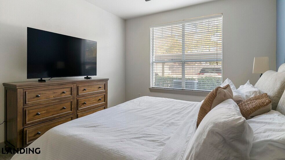 Building Photo - 4115 Louetta Rd