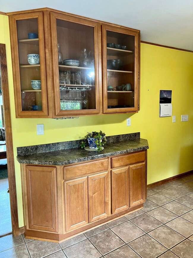 Building Photo - Charming 3 Bedroom Christiansburg Home