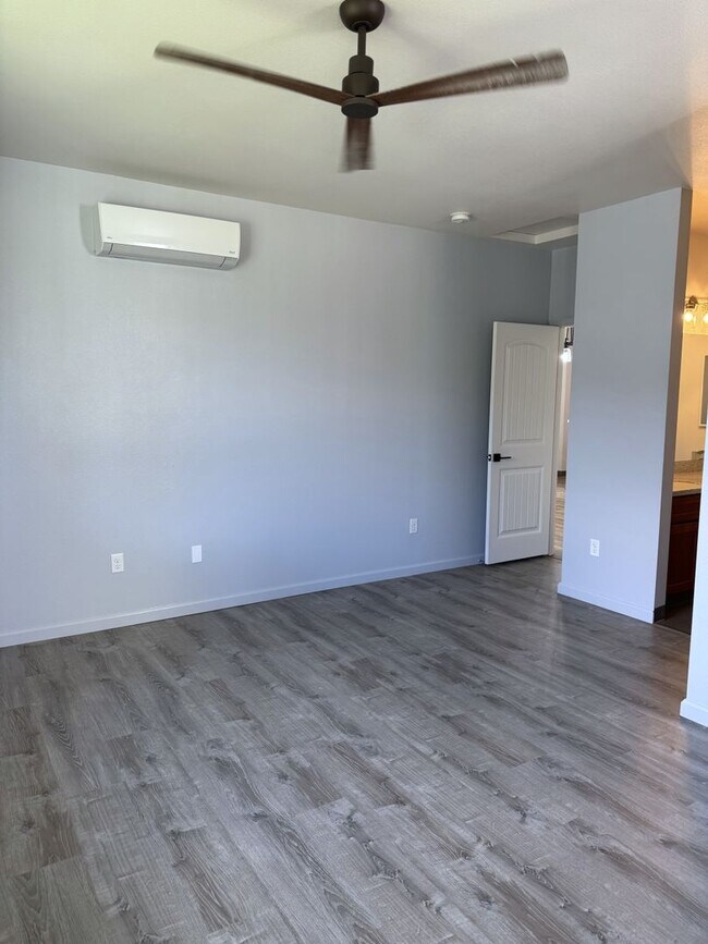 Building Photo - Mehana at Kapolei - 3 BR / 2 BA Single Family Home with Split AC and Enclosed Garage
