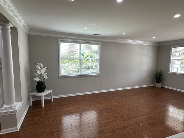 Building Photo - 205 Bog Hill Ln