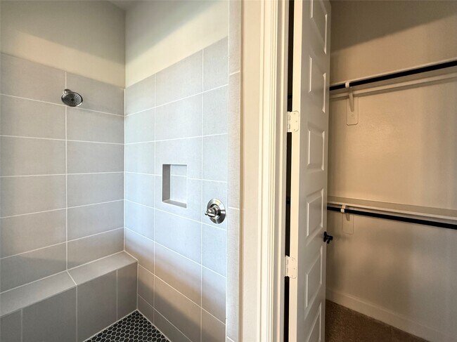 Building Photo - 8710 Incandesce Rise Dr