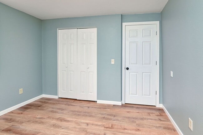 Building Photo - ADORABLE YEAR-ROUND SOLDOTNA HOME!