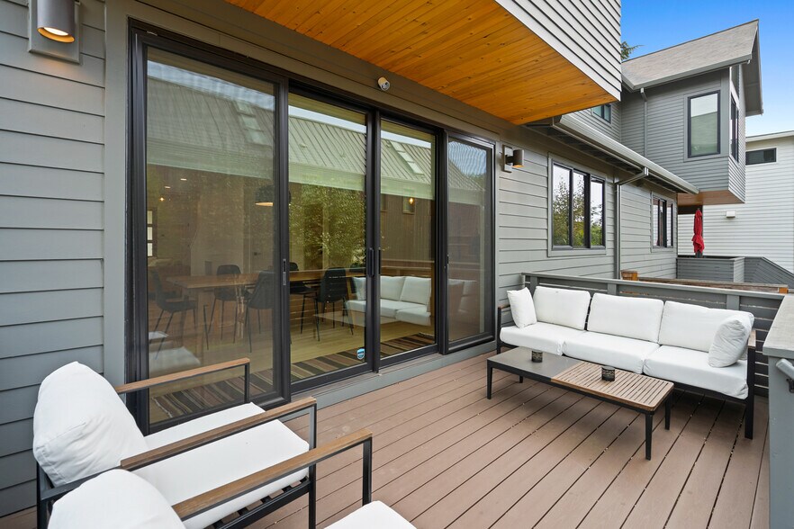 Building Photo - 1515 SE 57th Ave