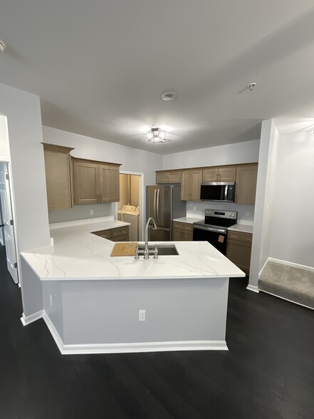 Primary Photo - 23840 Northstone Village Dr