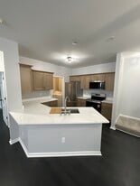 Building Photo - 23840 Northstone Village Dr