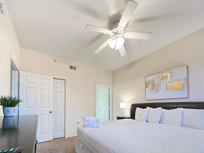 Building Photo - 9533 Magnolia Blossom Dr