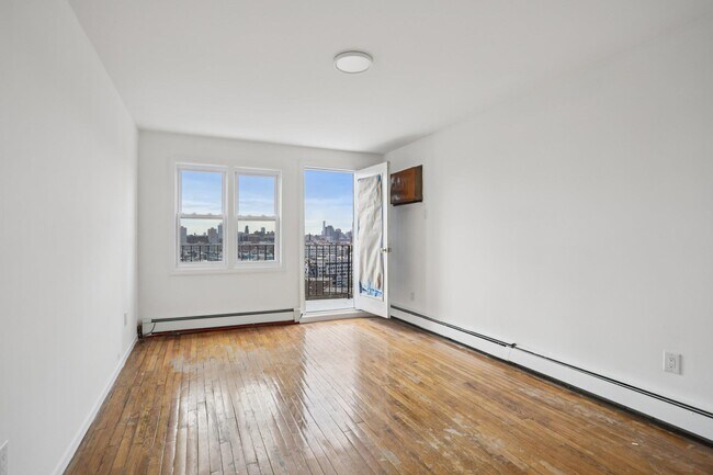 Building Photo - 342 Ogden Ave.