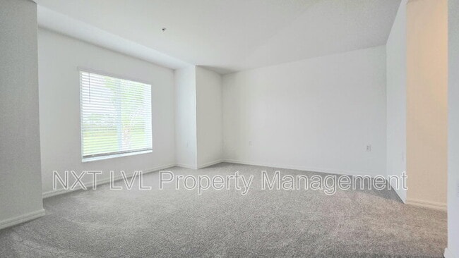 Building Photo - 15185 Bluffton Ln