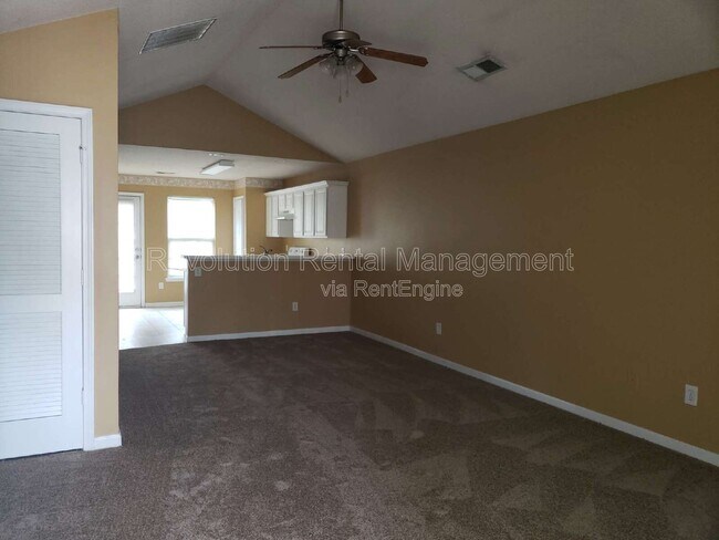 Building Photo - 532 Epris Ln