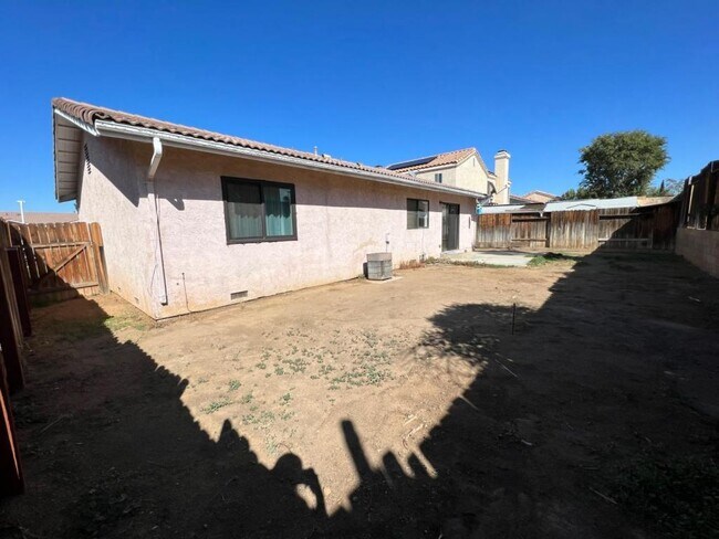 Building Photo - 2258 Gregory Ave