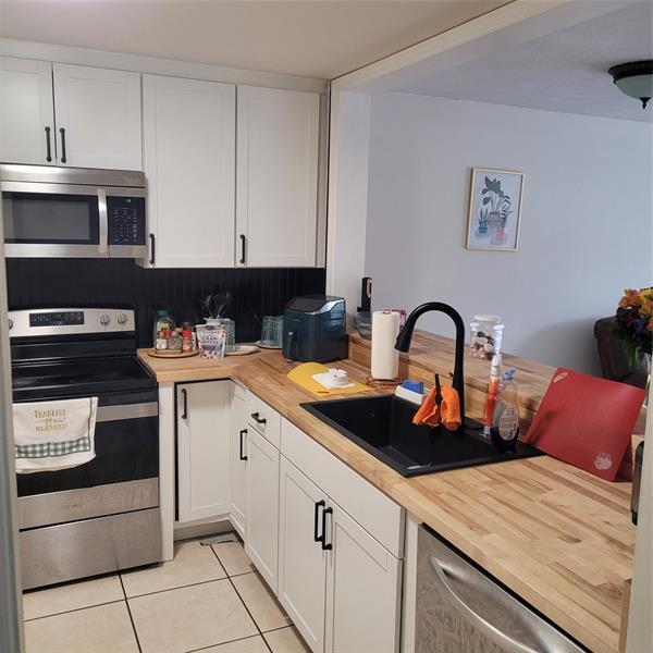 Building Photo - 7173 Orange Dr