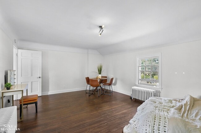 Building Photo - 276 Lewiston Rd