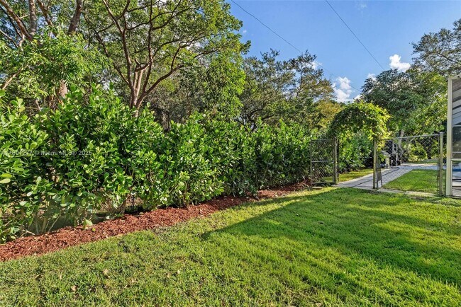 Building Photo - 7705 SW 171st Terrace