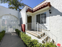 Building Photo - 4525 Franklin Ave