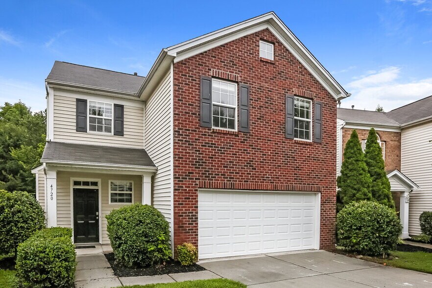 Building Photo - 4720 Abercromby St